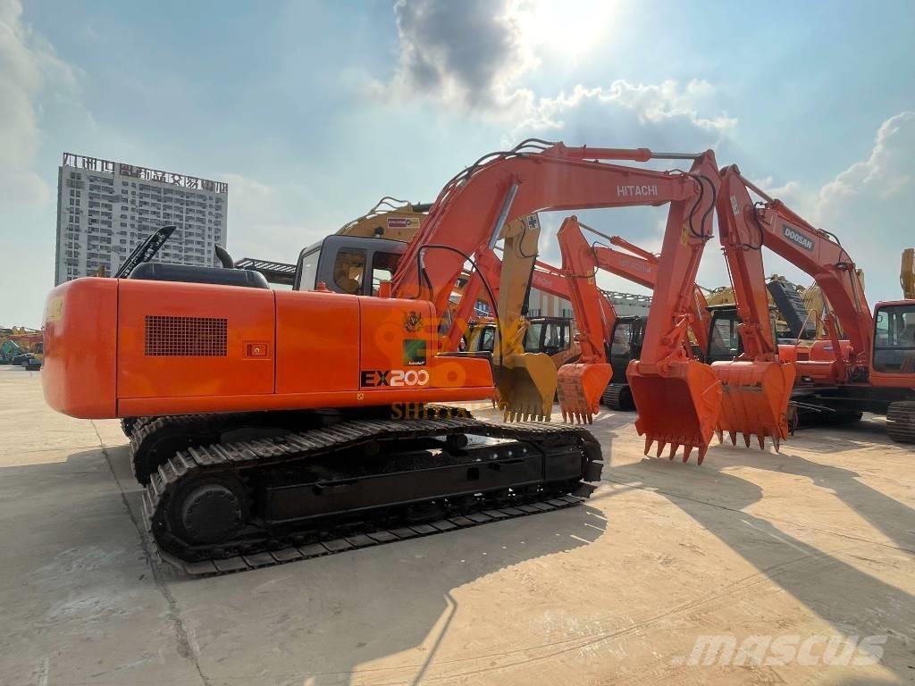 Hitachi EX 200 Escavadoras de rastos