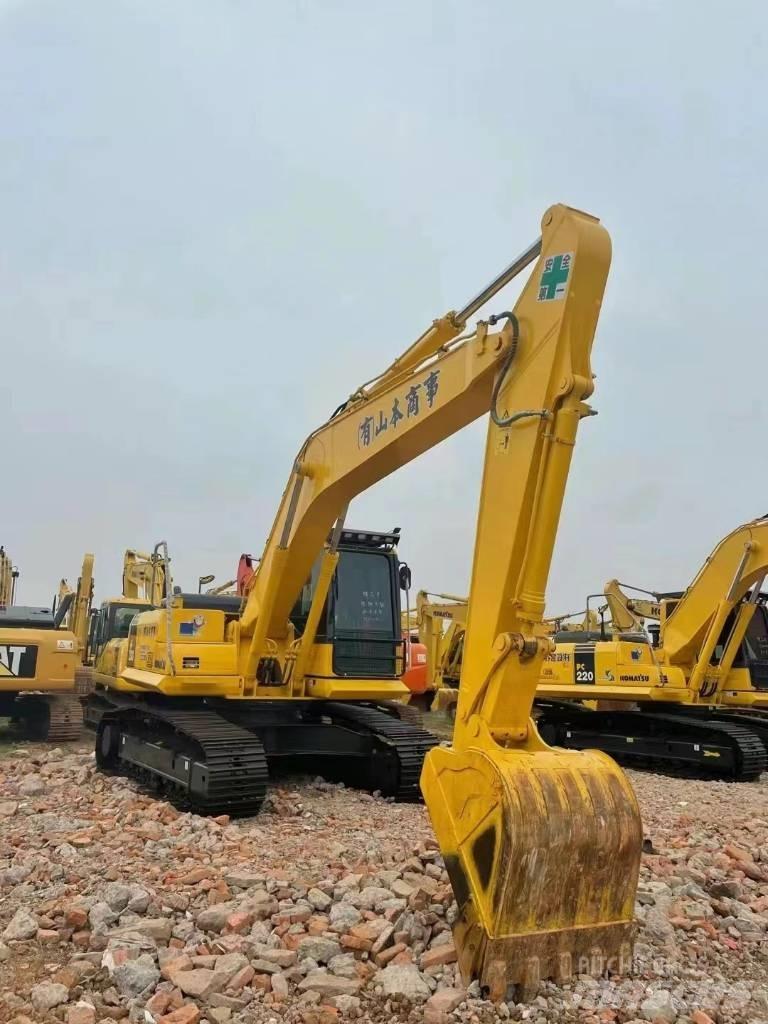 Komatsu PC200-8 Escavadoras de rastos