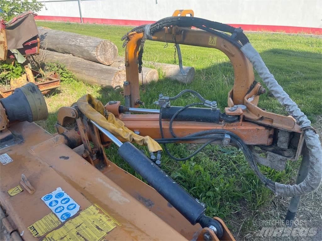 Berti B 180 Gadanheiras e cortadores de folhas para pastos