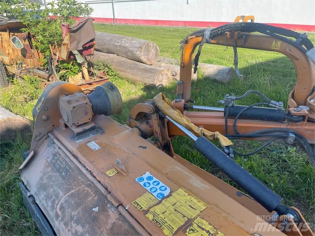 Berti B 180 Gadanheiras e cortadores de folhas para pastos