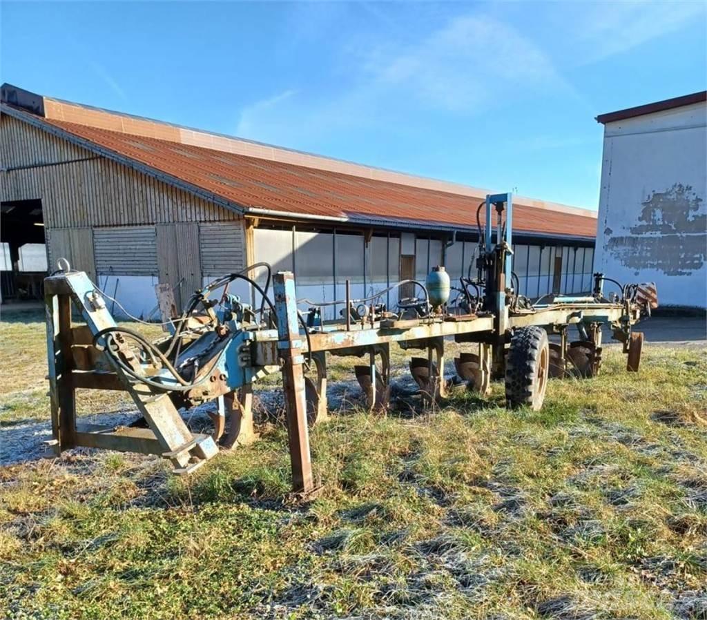 Fortschritt B550 Charruas convencionais