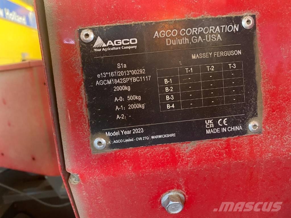 Massey Ferguson 1842 Enfardadeira de fardos quadrados