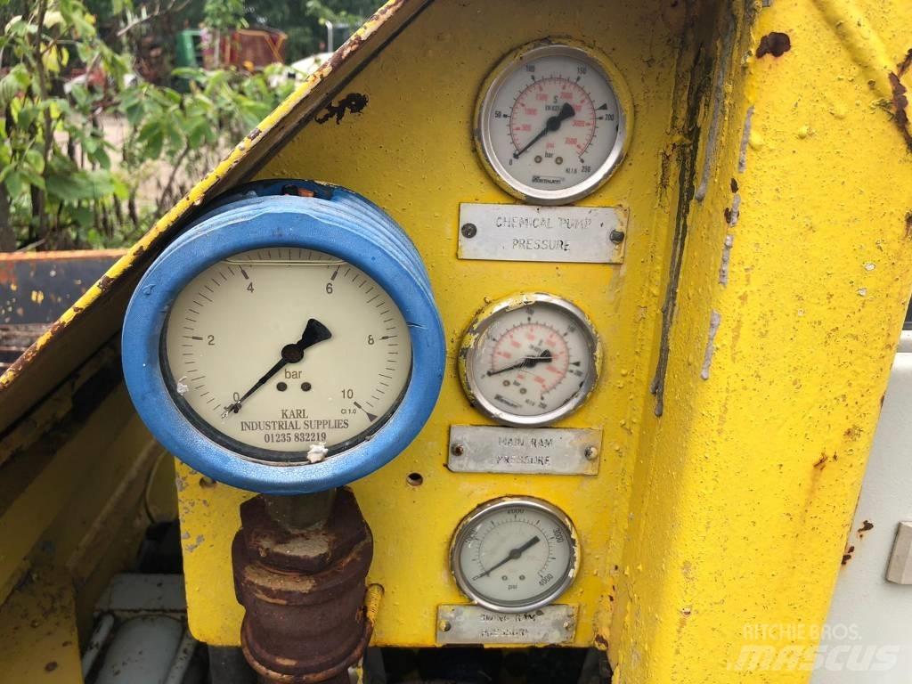  Jacon SV 618 Camiões bomba Betão