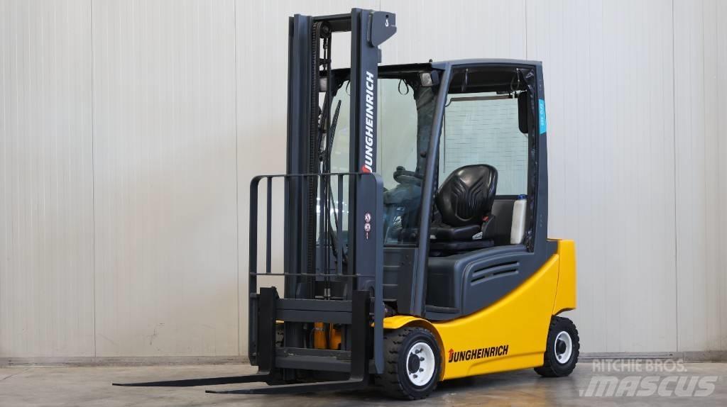 Jungheinrich EFG 320 Empilhadores eléctricos