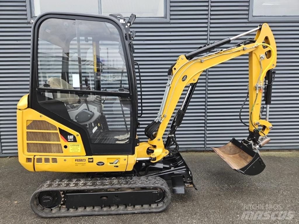 CAT 301.7 D Mini Escavadoras <7t