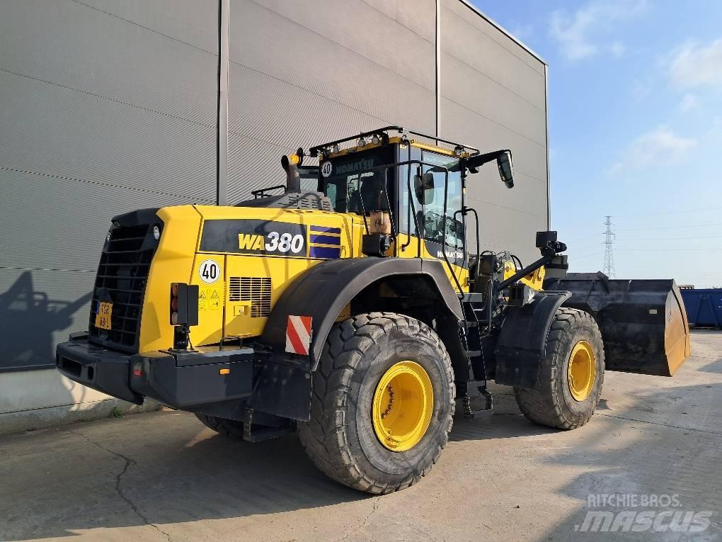 Komatsu WA380-8E0 Pás carregadoras de rodas