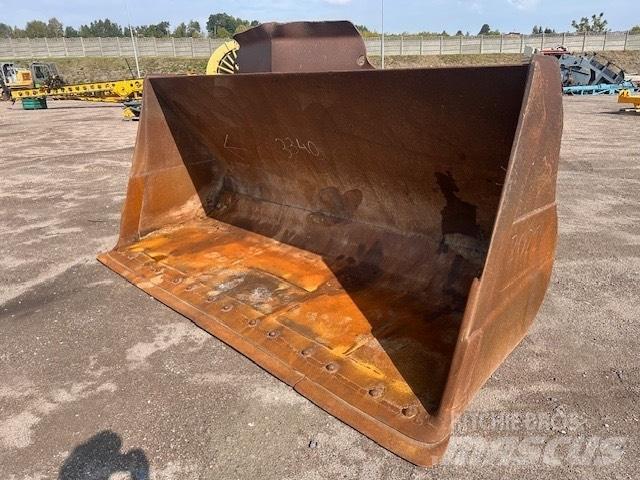 Volvo L 220 E BUCKET Baldes