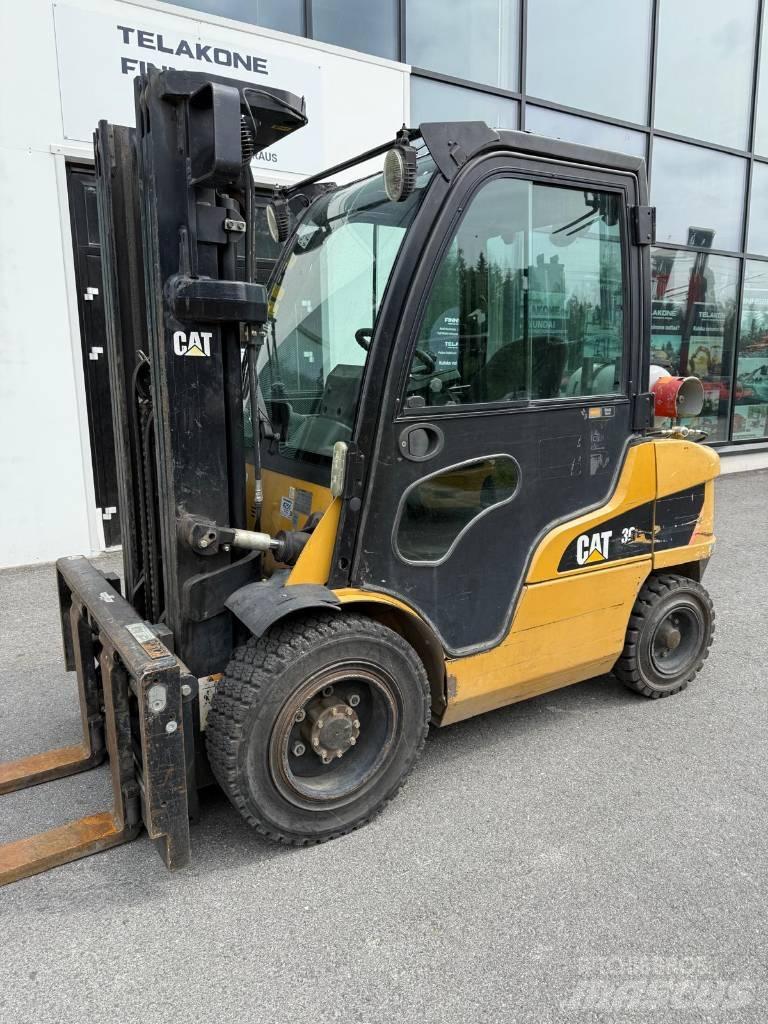 CAT GP 30 N Empilhadores a gás