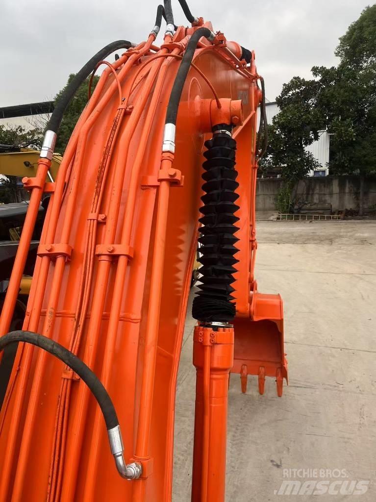 Hitachi ZX 200 Escavadoras de rastos