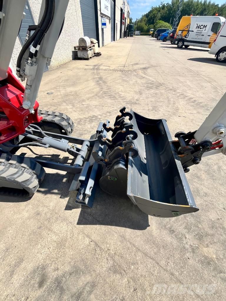 Takeuchi TB 225 Mini Escavadoras <7t