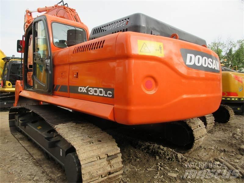 Doosan DX 300 LC Escavadoras de rastos