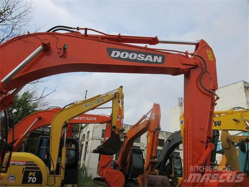 Doosan DX 300 LC Escavadoras de rastos