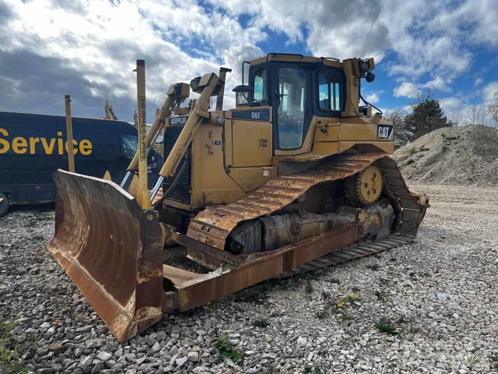CAT D 6 T LGP Dozers - Tratores rastos