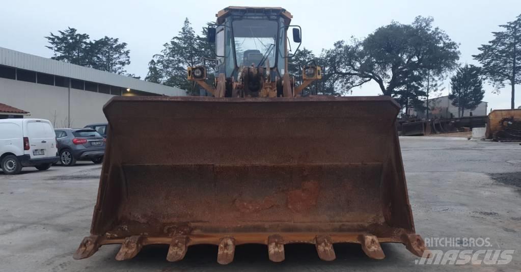 Komatsu WA500-1 Pás carregadoras de rodas