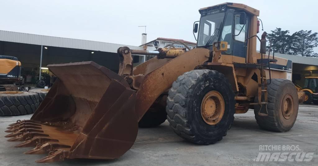 Komatsu WA500-1 Pás carregadoras de rodas