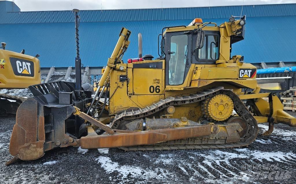 CAT D 6 T XL Dozers - Tratores rastos