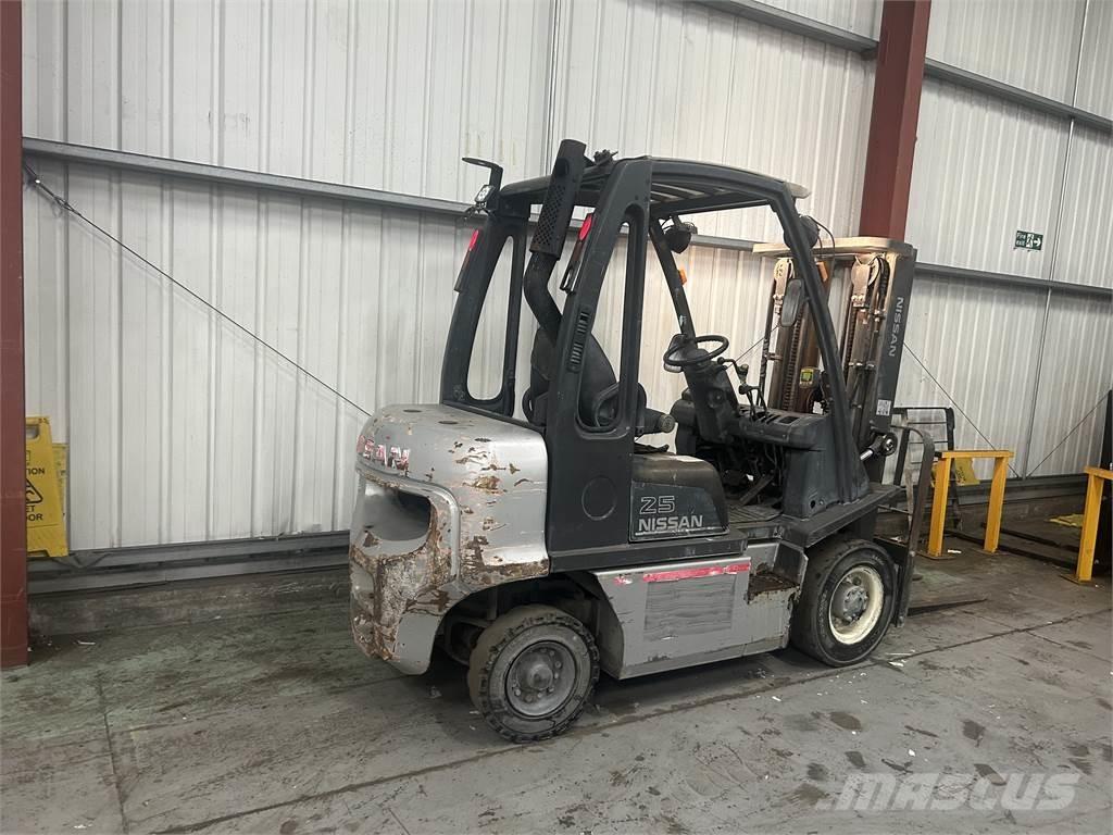 Nissan Y1D2A25Q Empilhadores Diesel