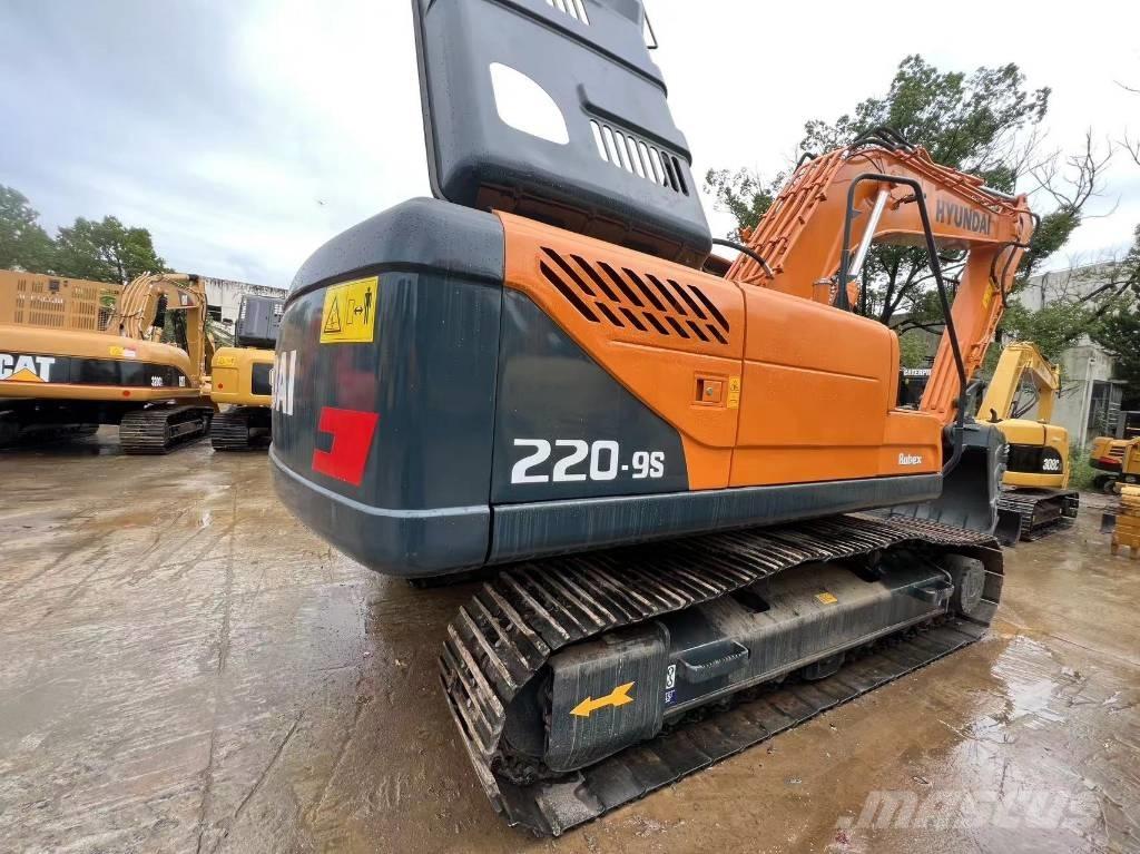 Hyundai 220 LC-9S Escavadoras de rastos