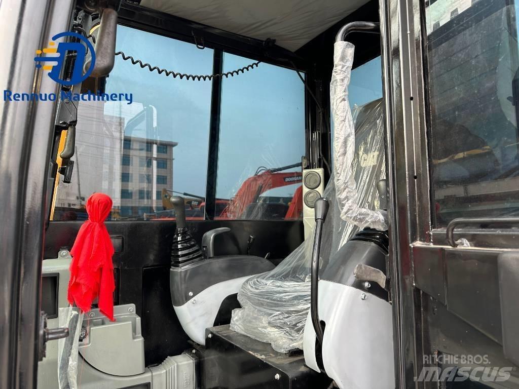 CAT 306E with rubber Mini Escavadoras <7t