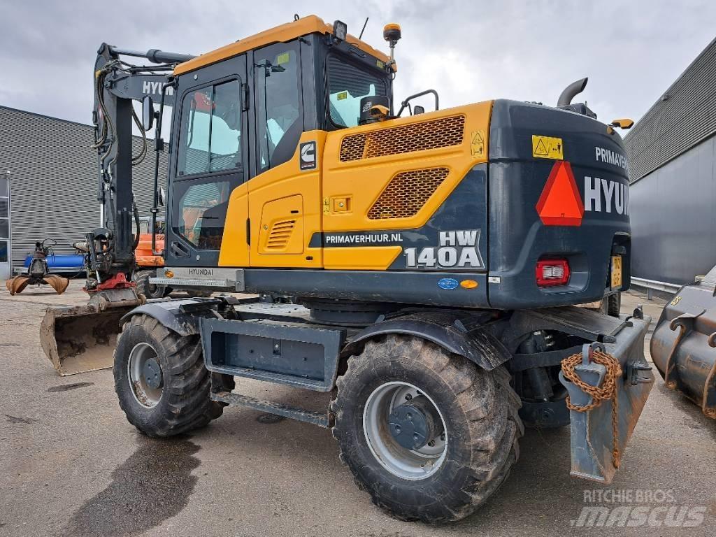 Hyundai HW140A Escavadoras de rodas