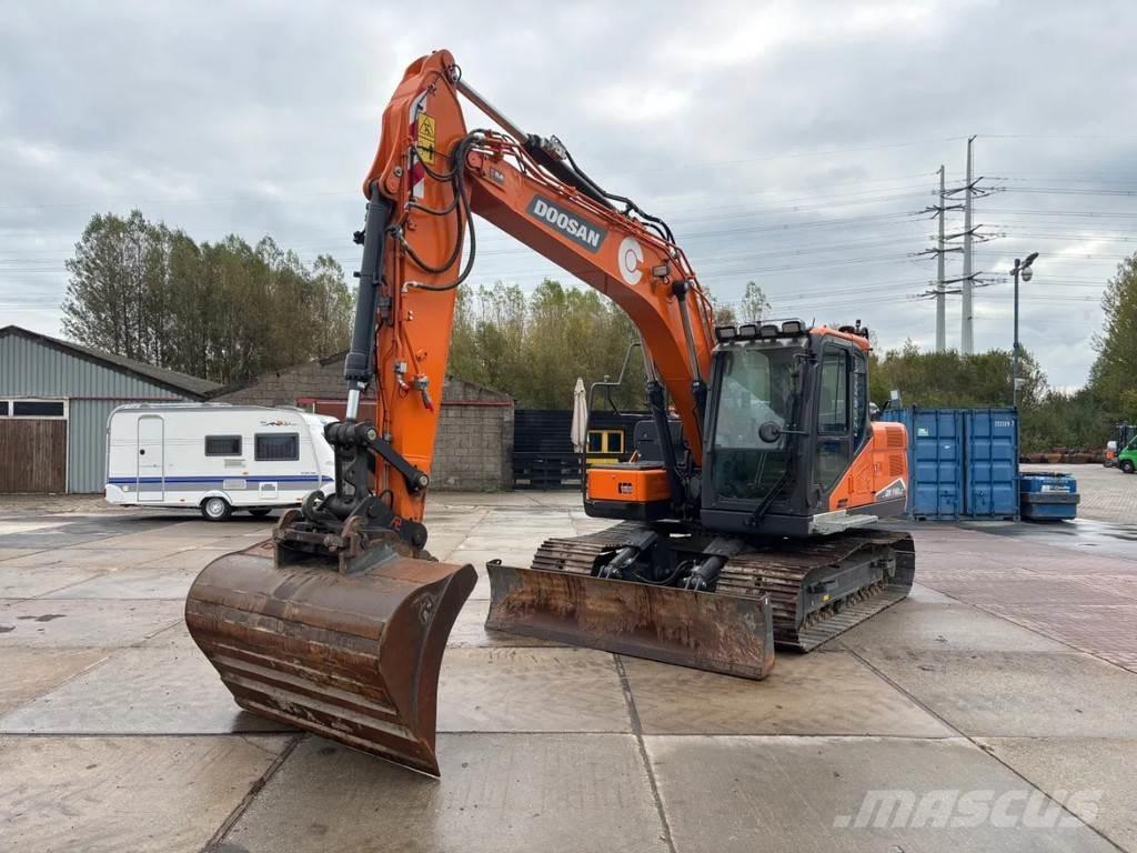 Doosan DX140LC-7 Escavadoras de rastos