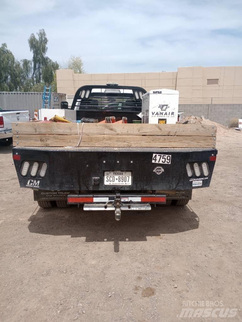RAM 5500 Camiões estrado/caixa aberta