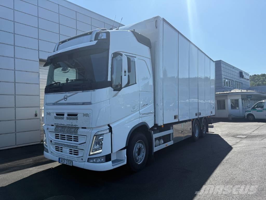 Volvo FH 540 6x2 Camiões de caixa fechada
