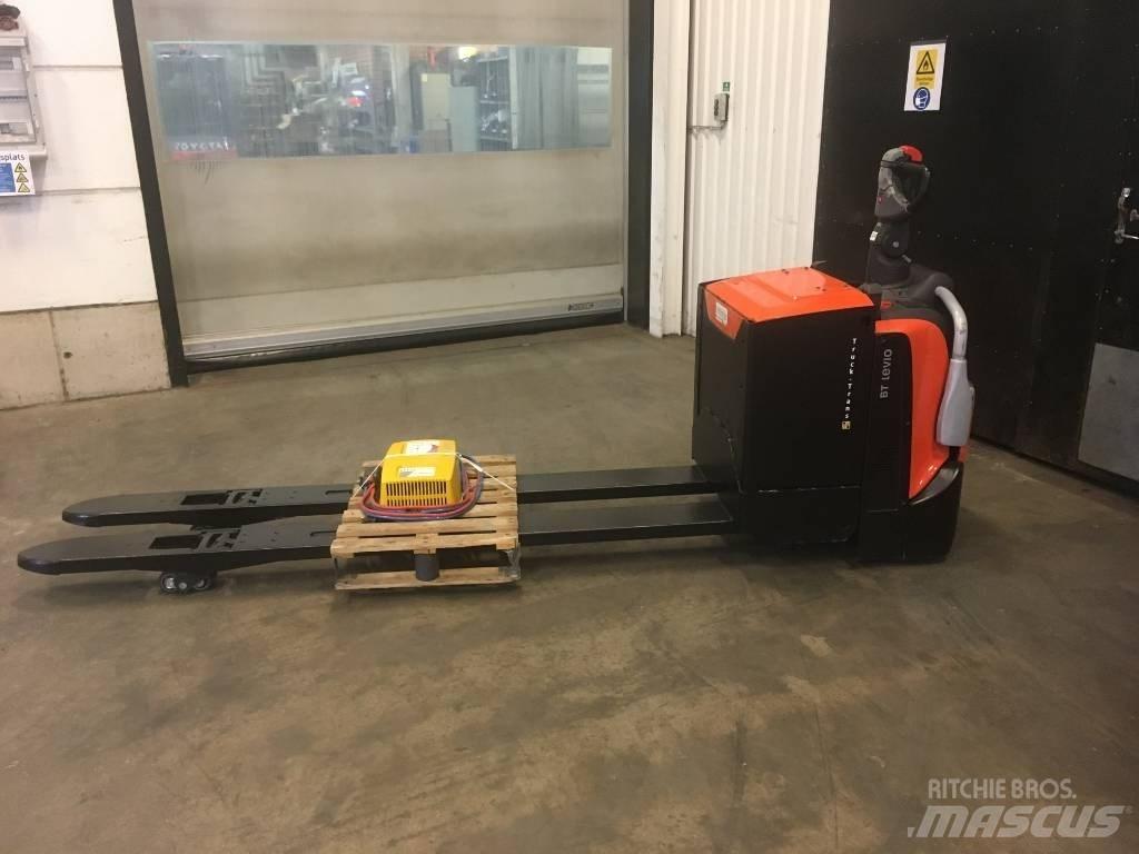 Toyota LPE250 Porta-paletes com plataforma
