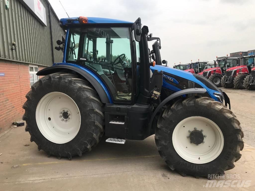 Valtra G 135 A Tratores Agrícolas usados