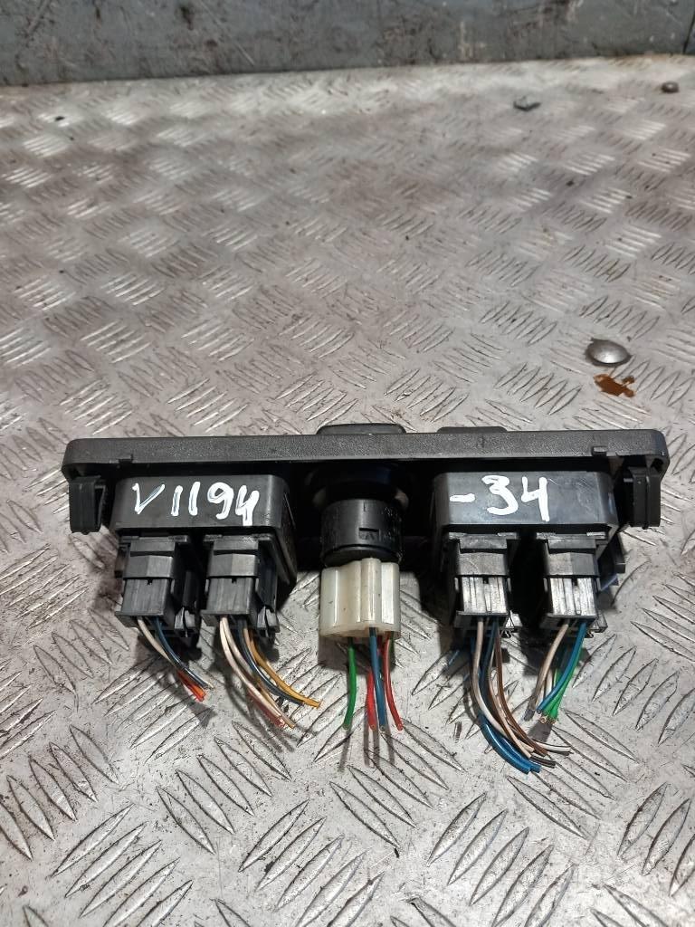 Volvo FH 12   1099865 Cabines e interior