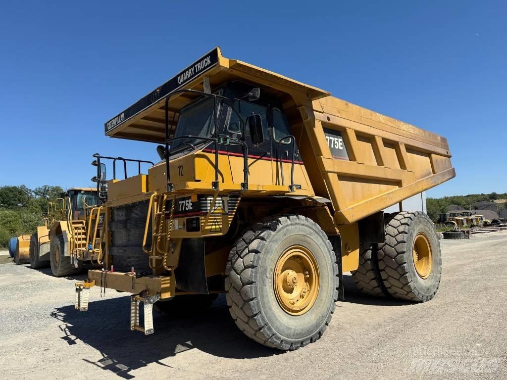 CAT 775 E Camiőes dumper basculantes rígidos