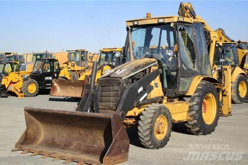 CAT 424D Retroescavadoras