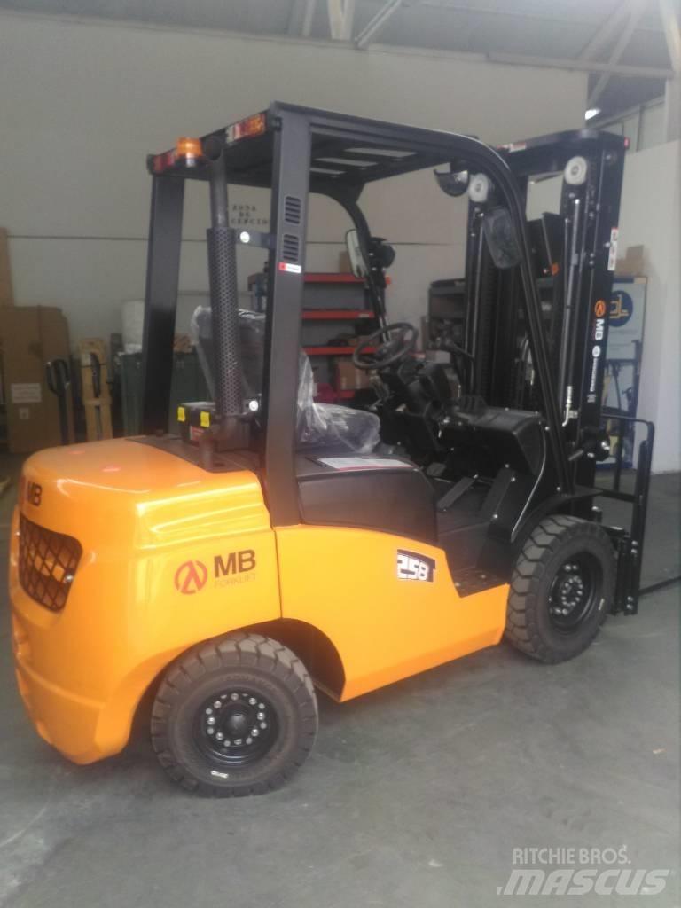  MB CPCD25T8-S4S Empilhadores Diesel