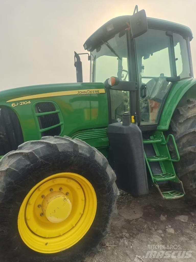 John Deere 6J-2104 Tratores Agrícolas usados