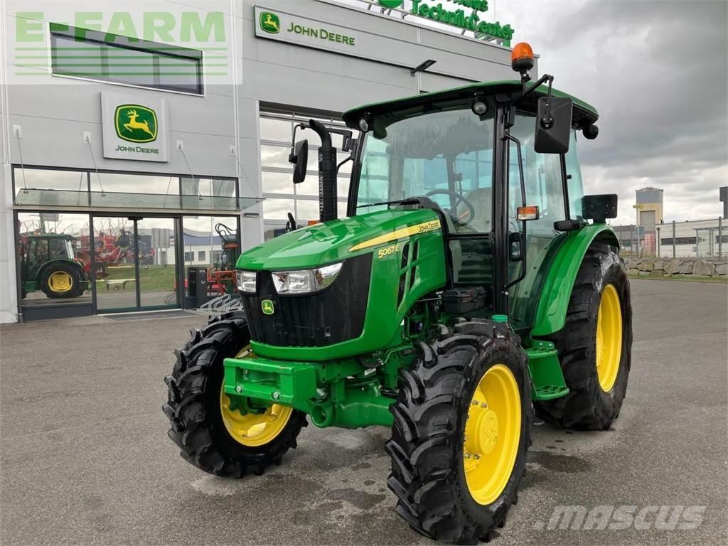 John Deere 5067E Tratores Agrícolas usados