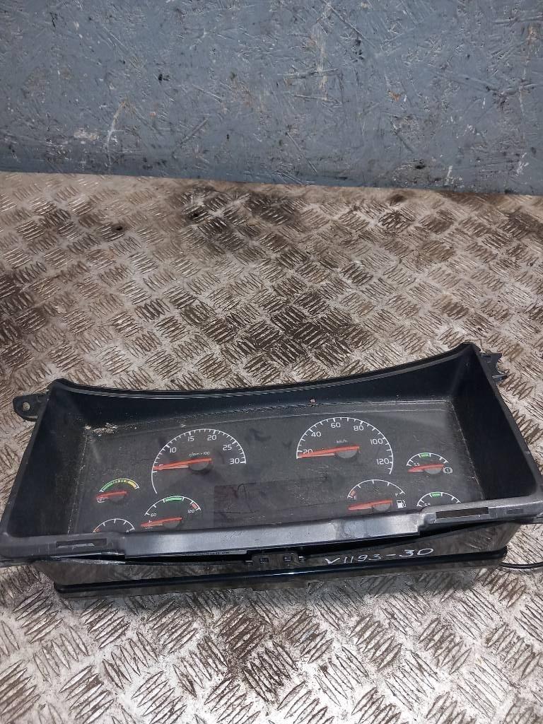 Volvo FH 12    20577363 Cabines e interior
