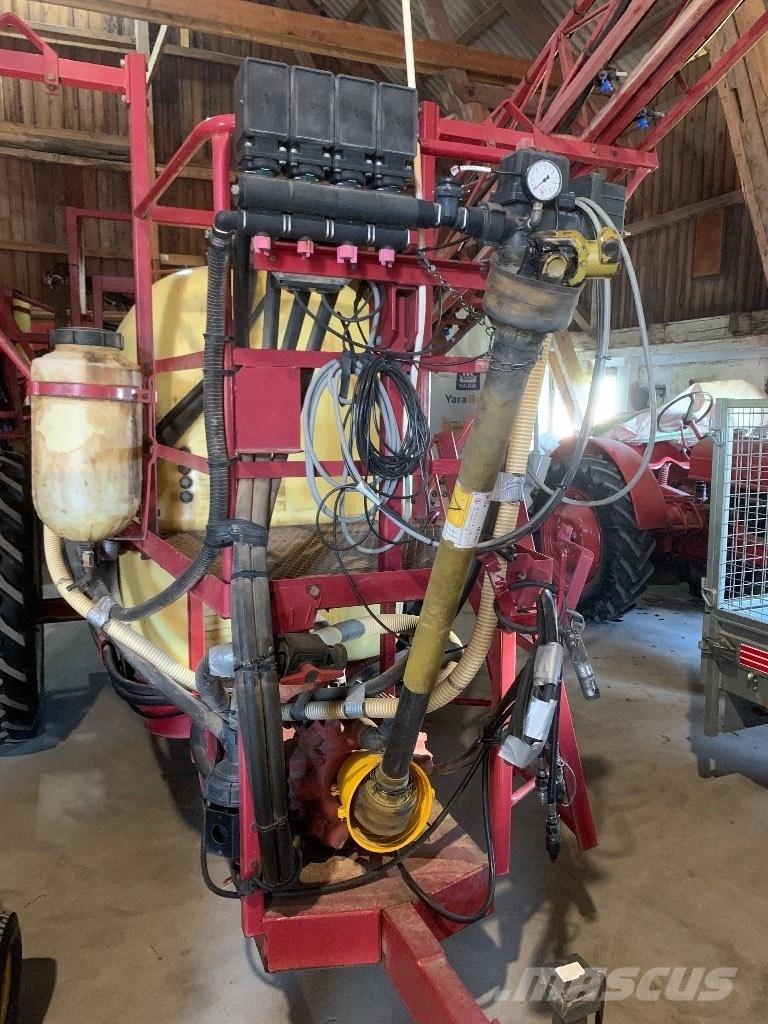 Hardi TZY 2400 Pulverizadores rebocados
