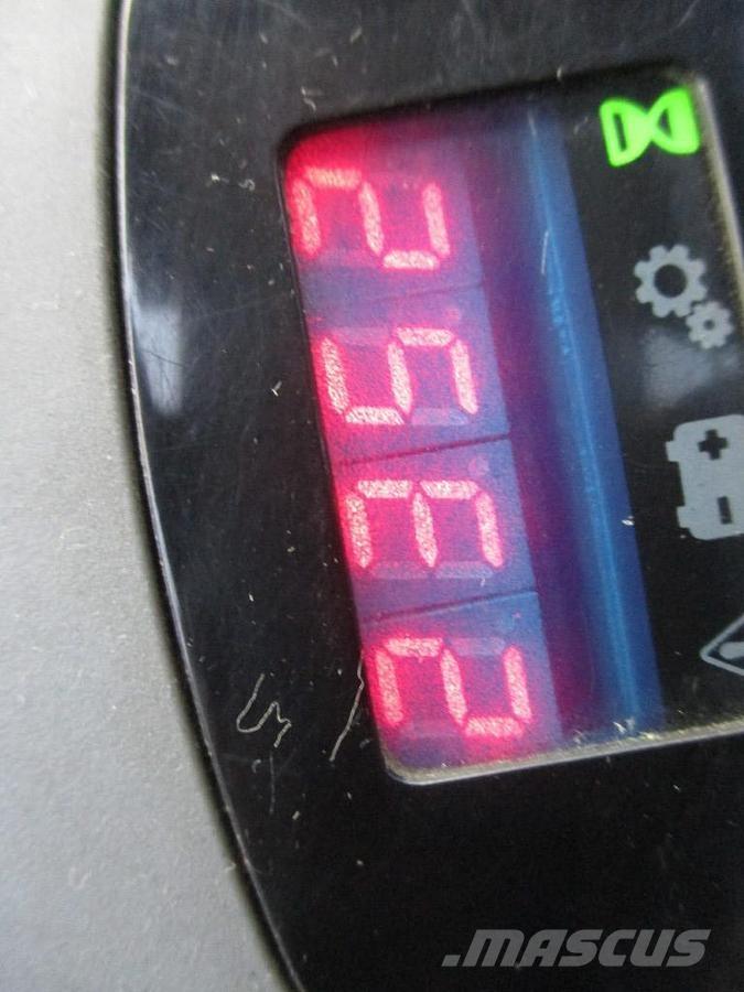 Toyota LPE250 Porta-paletes com plataforma