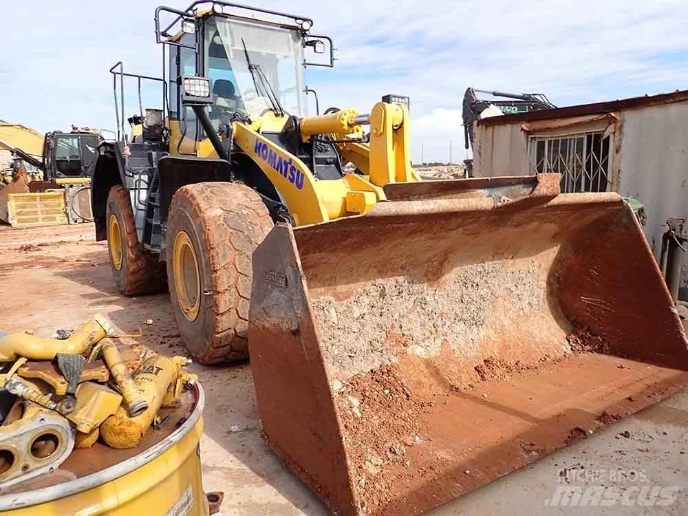 Komatsu WA380-8 Pás carregadoras de rodas