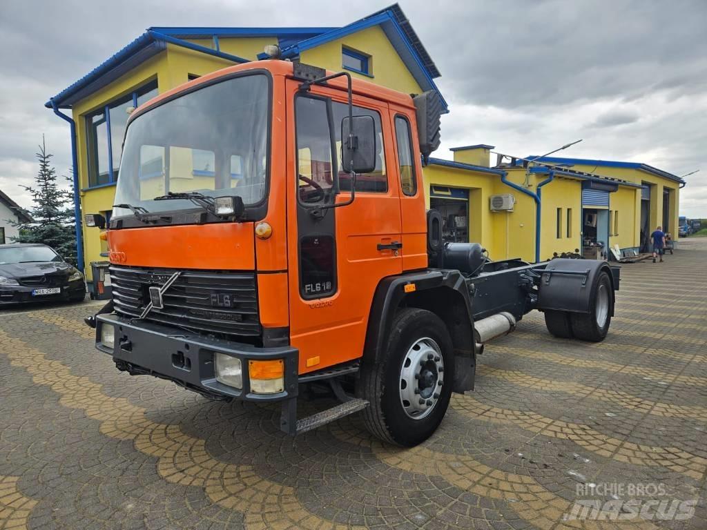 Volvo FL6 180 Camiões de chassis e cabine