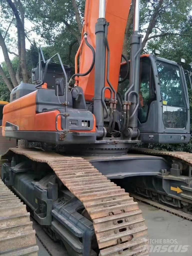 Doosan DX 530 Escavadoras Midi 7t - 12t