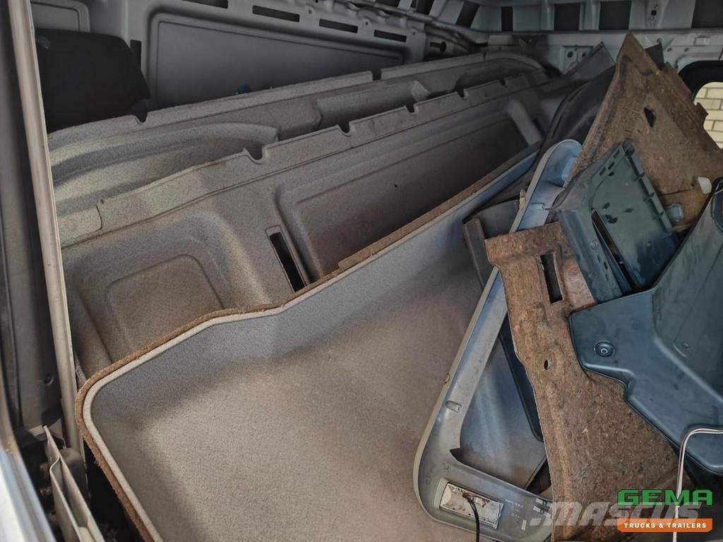 MAN TGA Cabine Cabines e interior