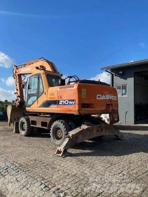 Daewoo 210wv Escavadoras de rodas