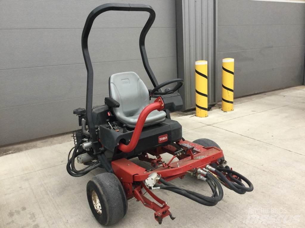 Toro 3250D Corta-Relvas Riders