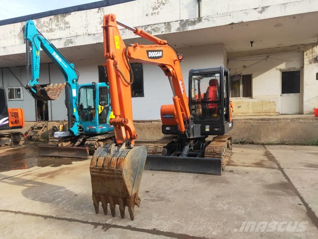 Doosan DH55 Mini Escavadoras <7t