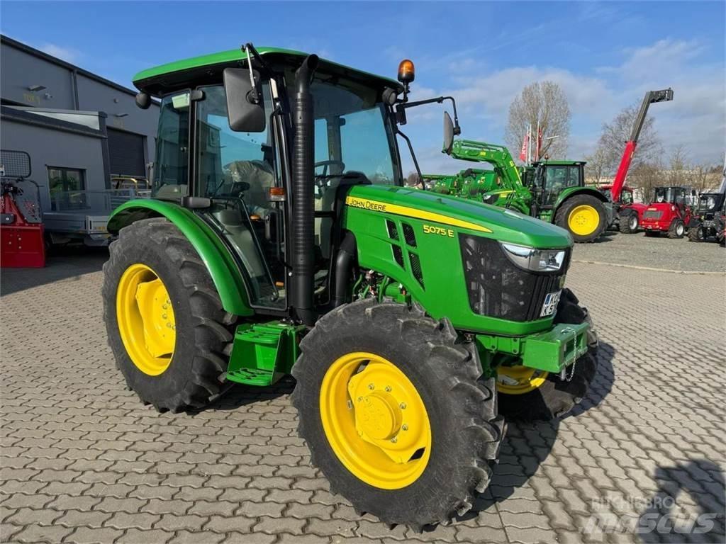 John Deere 5075E Tratores Agrícolas usados