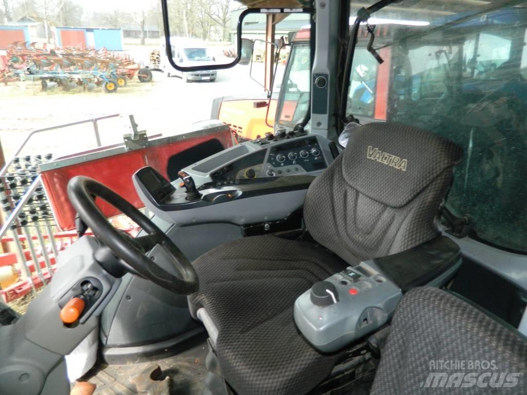 Valtra T 234 V Tratores Agrícolas usados