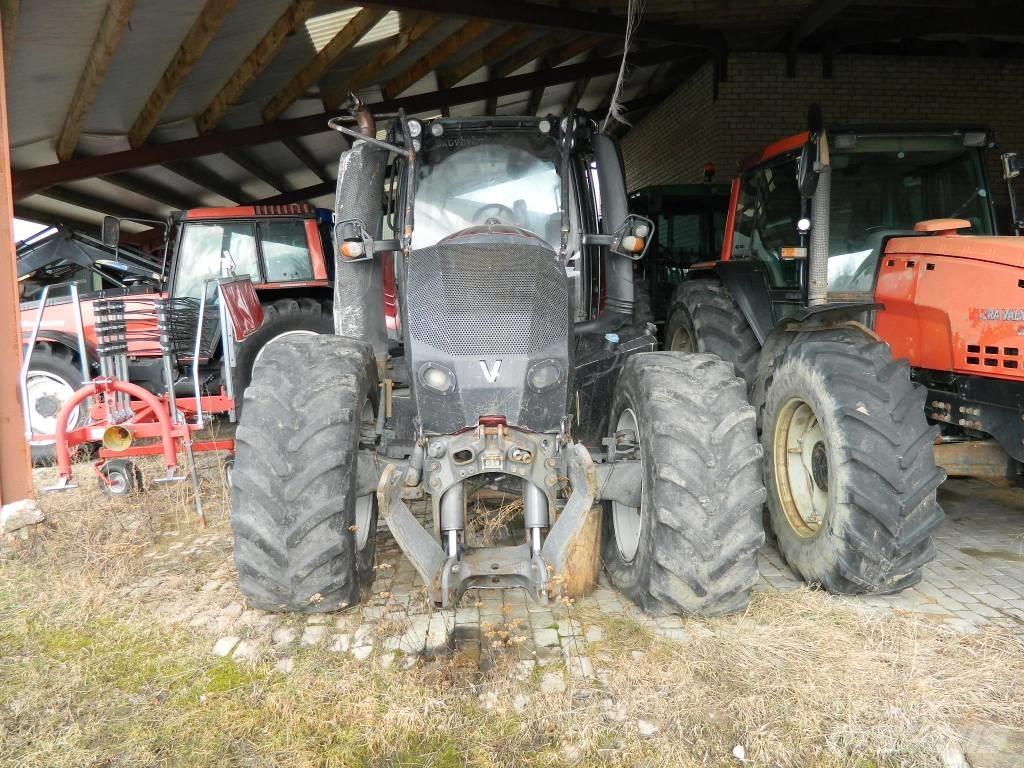 Valtra T 234 V Tratores Agrícolas usados