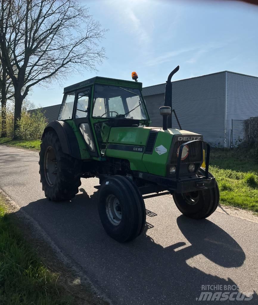 Deutz DX85 Tratores Agrícolas usados