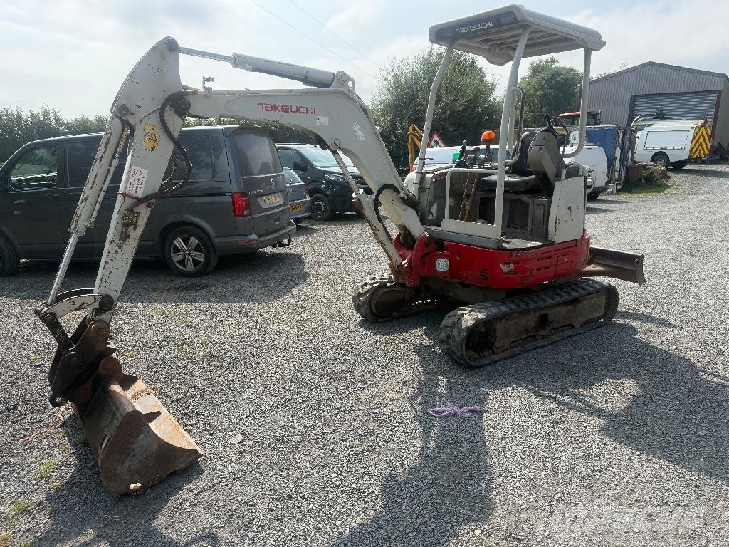 Takeuchi TB 23 R Mini Escavadoras <7t